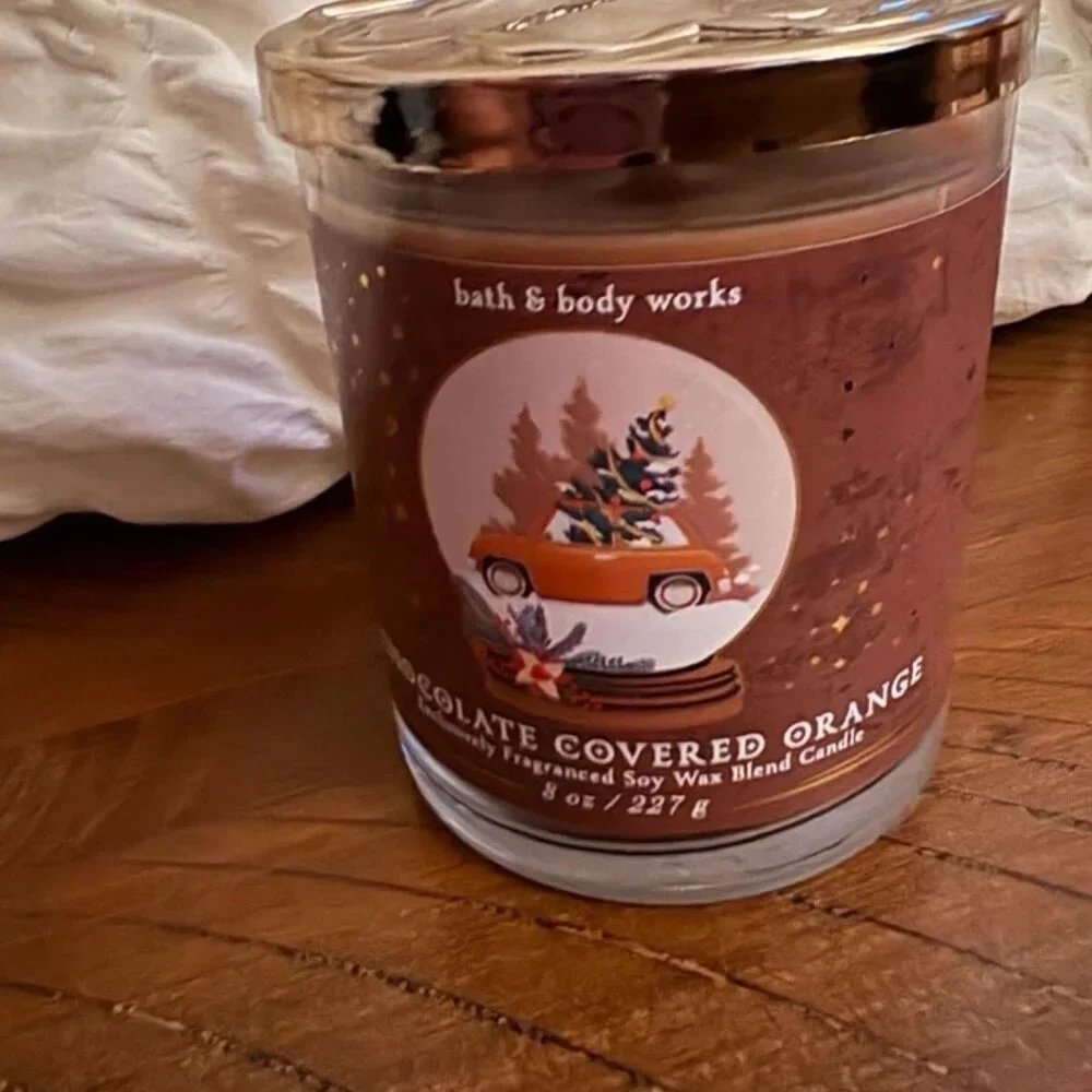 Bath & Body Works Chocolate Covered Orange Candle NEW - Picture 5 of 5